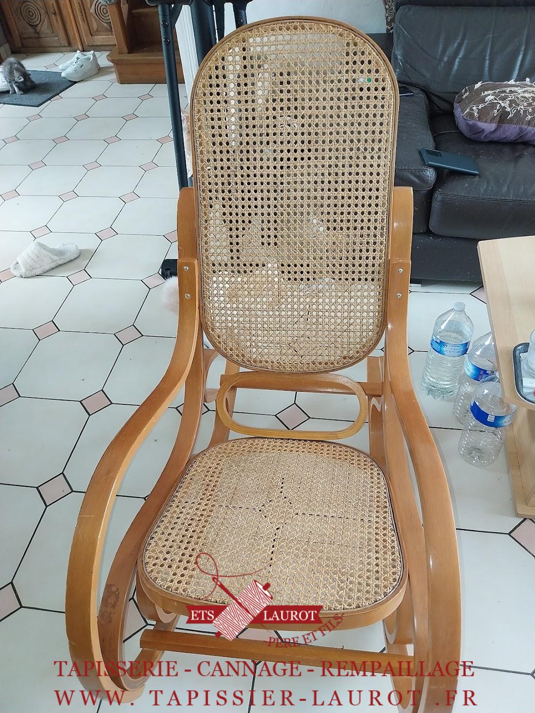 tapissier Yvelines 78 31 Chaise à bascule réparé et restauré à Vernouillet 78