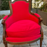 Restauration moderne de fauteuils à Paris