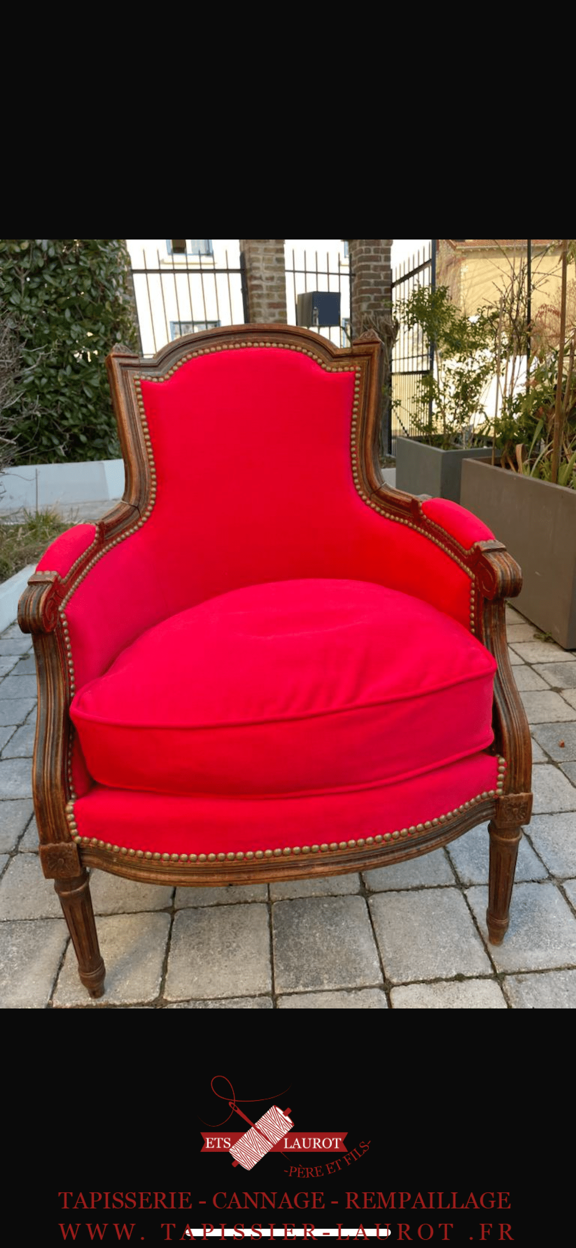 Restauration moderne de fauteuils à Paris