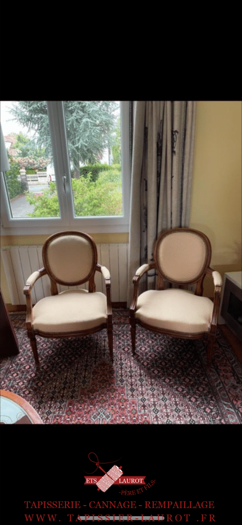 Restauration de chaises à Bagneux 92
