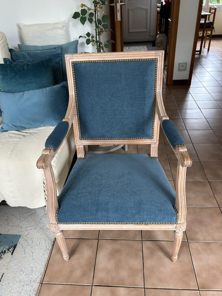 Réparation et restauration de chaise à Poissy 78