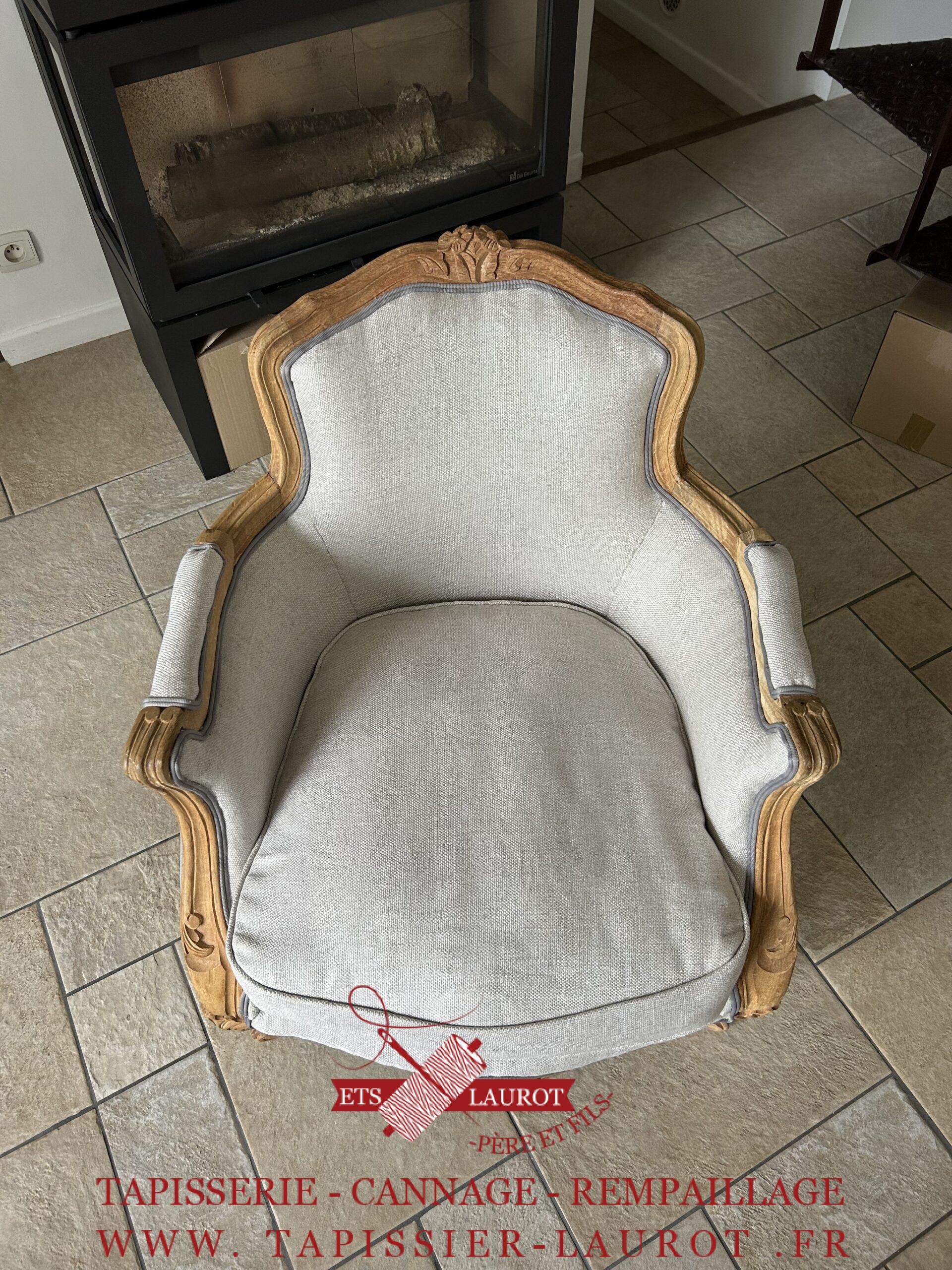 Restauration siege Bois Tissu dans lEure 27 1 scaled