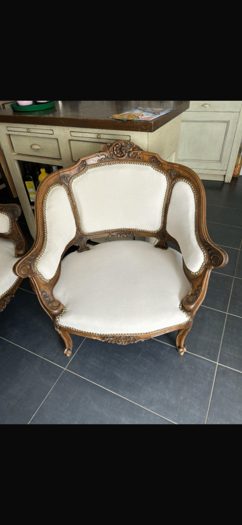 restauration fauteuil a Versailles 78