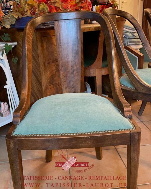 Réfection assise chaise tapisserie finition clouté villeron 95380 valdoise