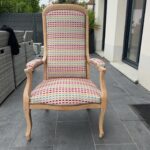 Fauteuil Voltaire 3 Réfection complète fauteuil voltaire tissus fournis par nos soins sangria 100 multicolore valdoise — à Presles 95590.