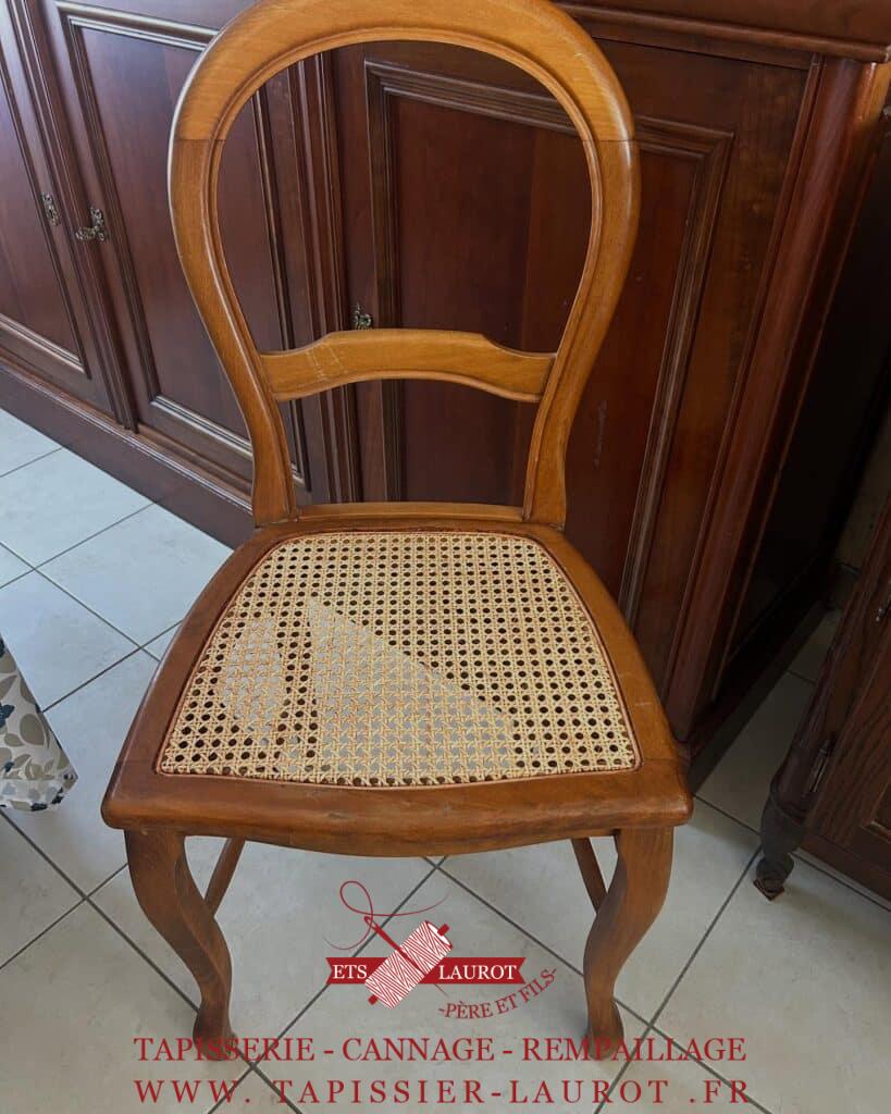 Recollage et réfection assise chaise en cannage Auvers-sur-Oise 95430 val d’Oise #valdoise #auverssuroise #cannage #chaise#artisan