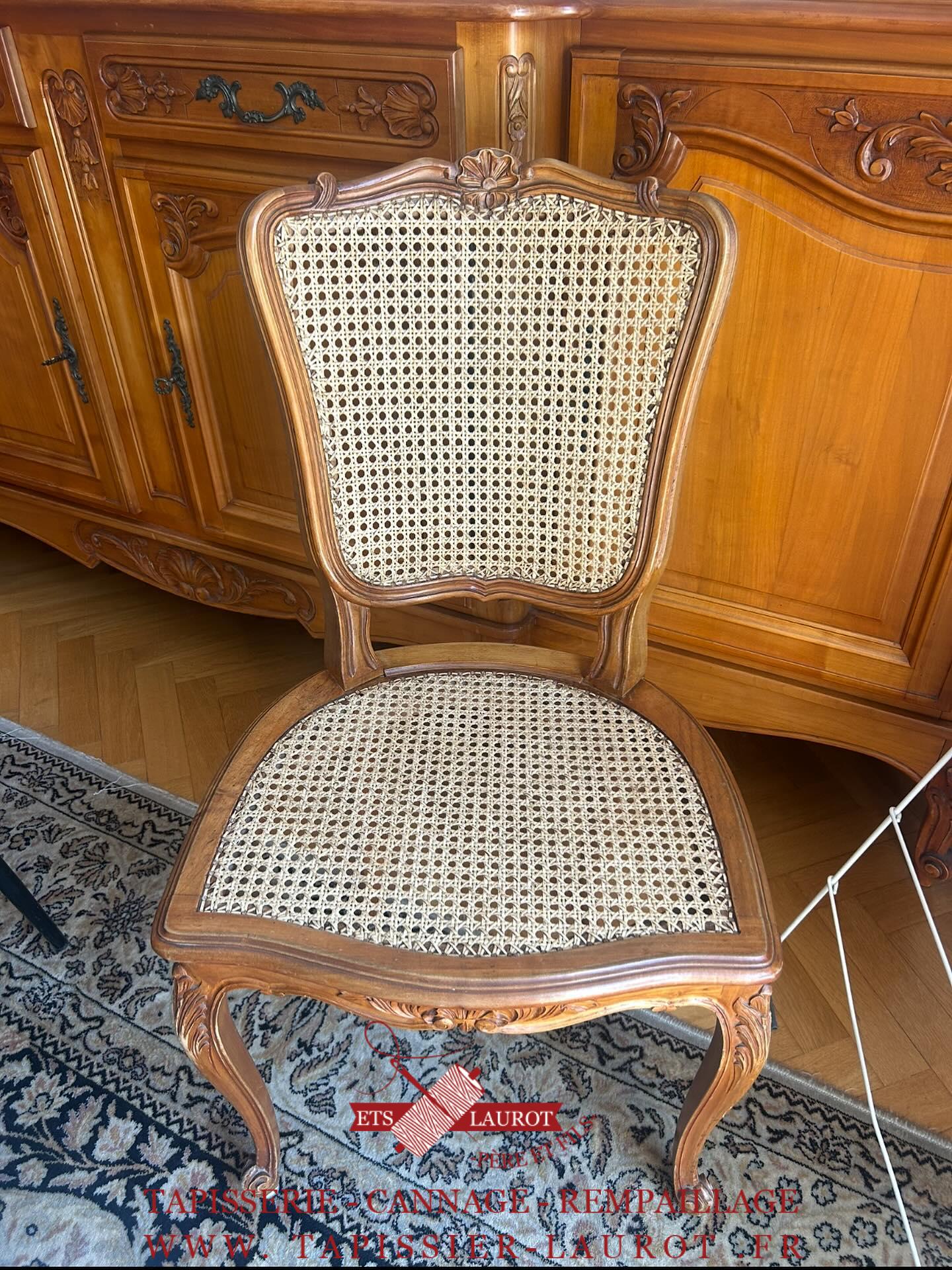 Tapissier ile de France paris 26 Réfection assise et dossier chaise en cannage le Pecq 78230 Yvelines