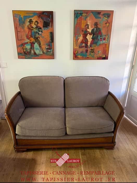tapissier Yvelines 78 17 Réfection complète canapé - changement tissus - remplacement des mousse de coussin - tissus et matériaux fournis par nos soin Saint-Germain-En-Laye, 78100 Yvelines