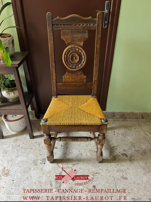 Réfection et restauration de cannage chaises 39 Refection assise chaise en paille et recollage de l’ensemble de la structure bois orgeval 78630 Yvelines