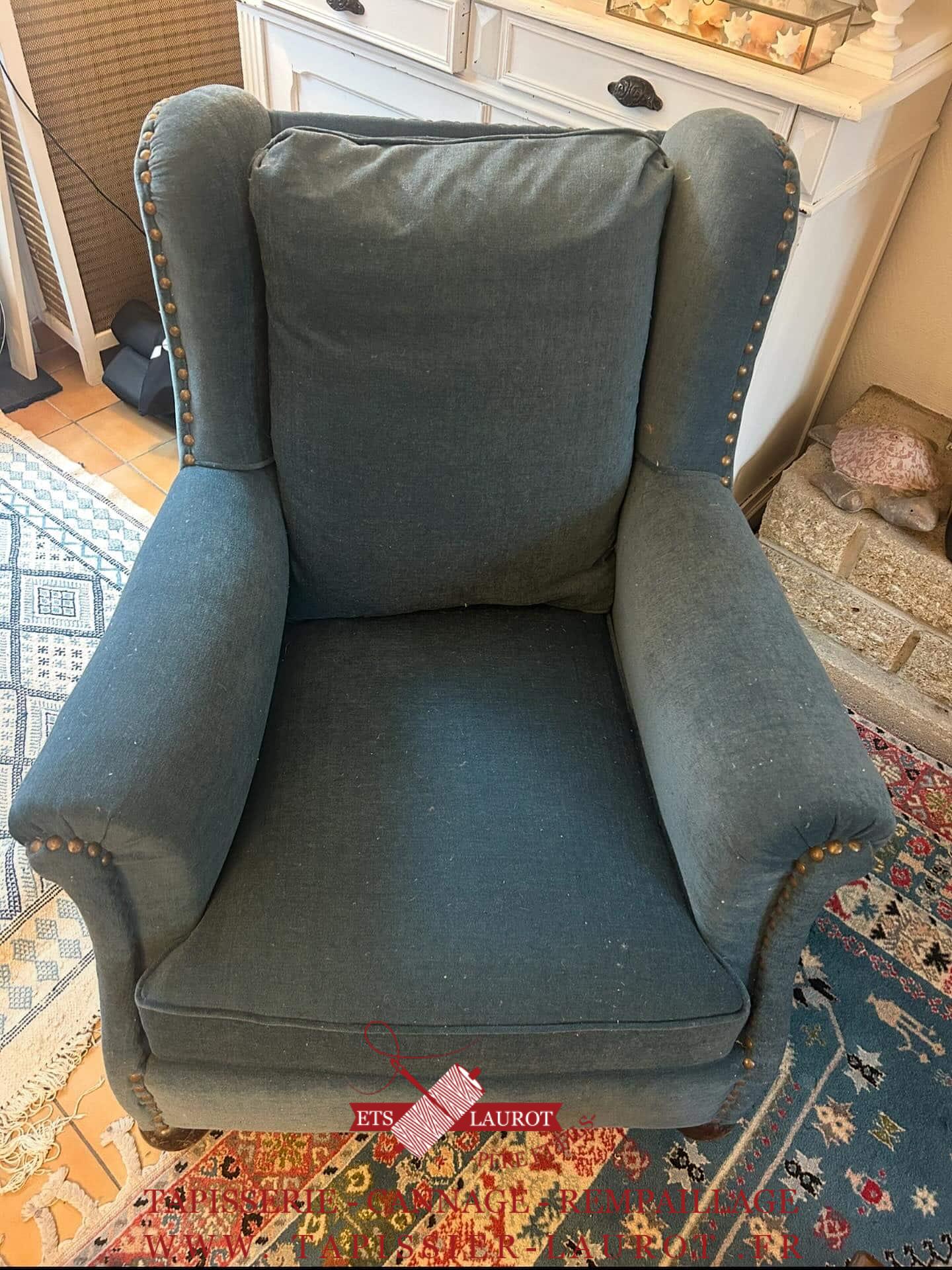 Réfection complète fauteuil style bergère tissus fournis par nos soins 83974- 140 pétrole vernouillet 78540