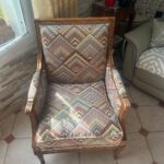 Fauteuil Louis XV 3 Bergère à coussin Louis XV refaite par tapissier à Poissy dans les Yvelines