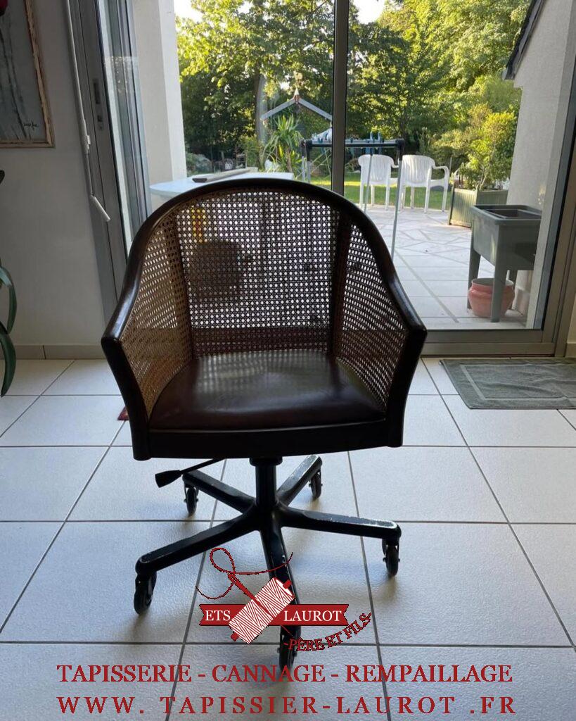 Réparation dossier cannage fauteuil avec application d’une teinte à Montmorency 95