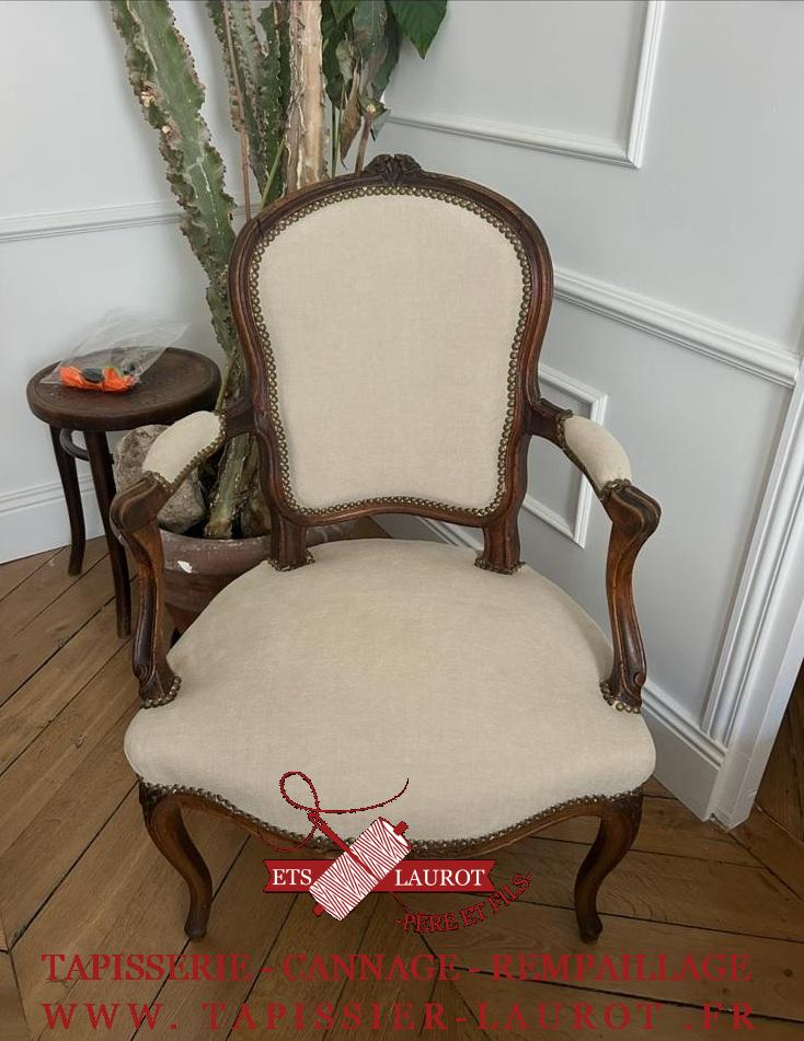 fauteuil-louis-philippe-restaure-paris-6e.jpeg