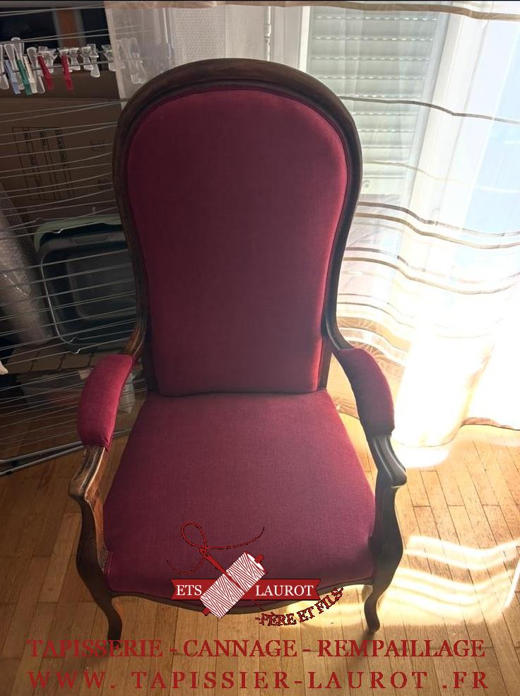 Fauteuil voltaire louis philippe avant restauration réfection à versailles par tazpissier laurot