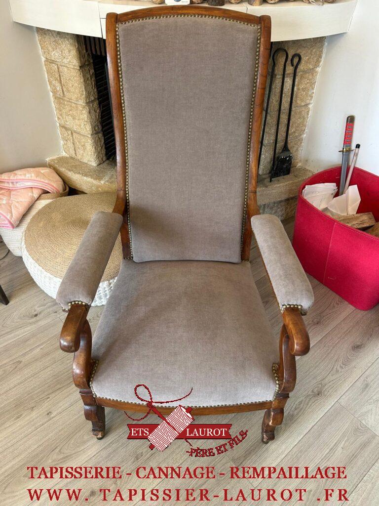 Réfection traditionnelle de deux fauteuils Voltaire Louis-Philippe à Saint-Germain-en-Laye